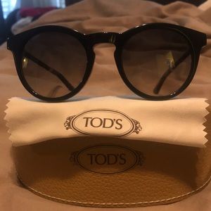 Tod’s sunglasses
